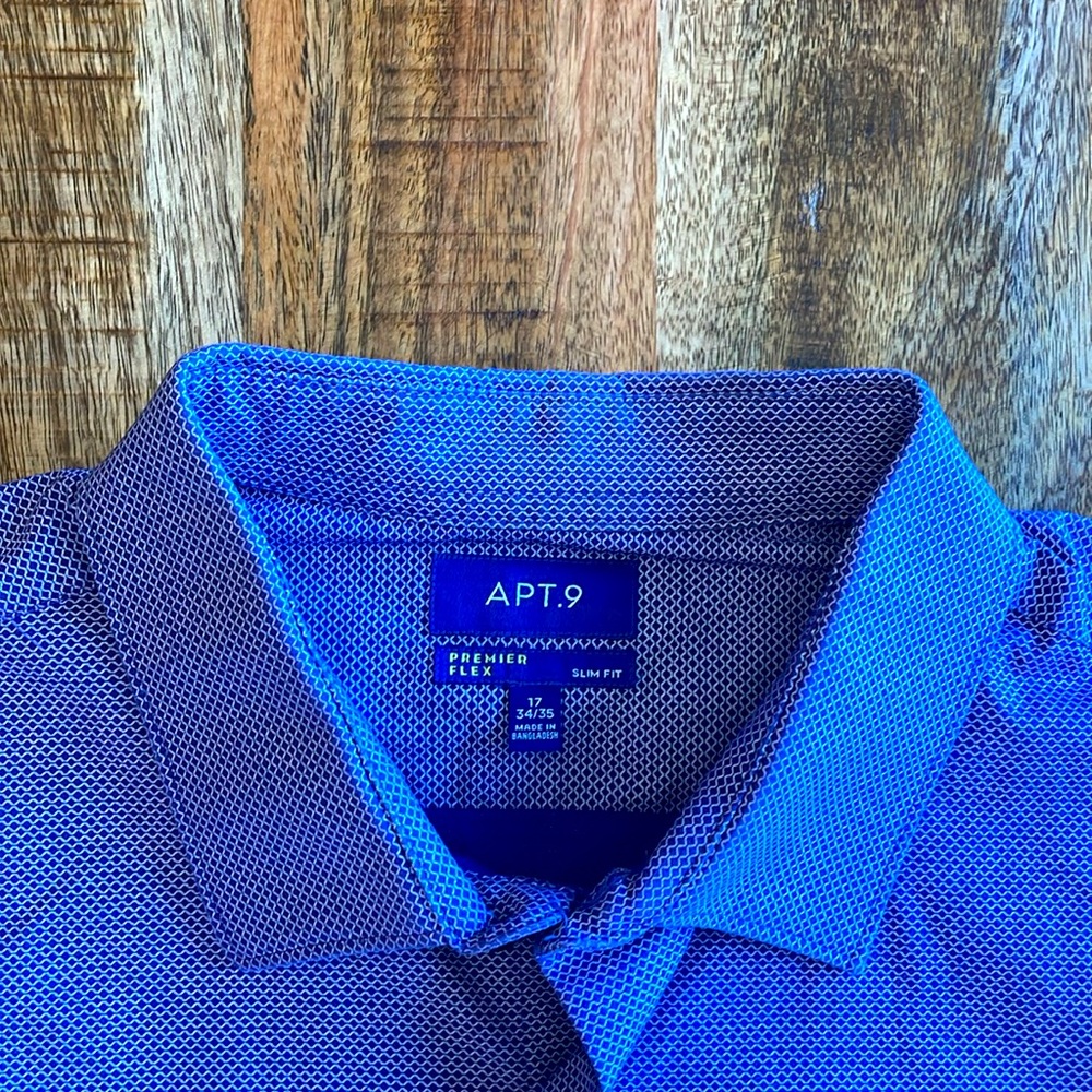 Apt. 9 long sleeve button down. - Picture 2 of 3
